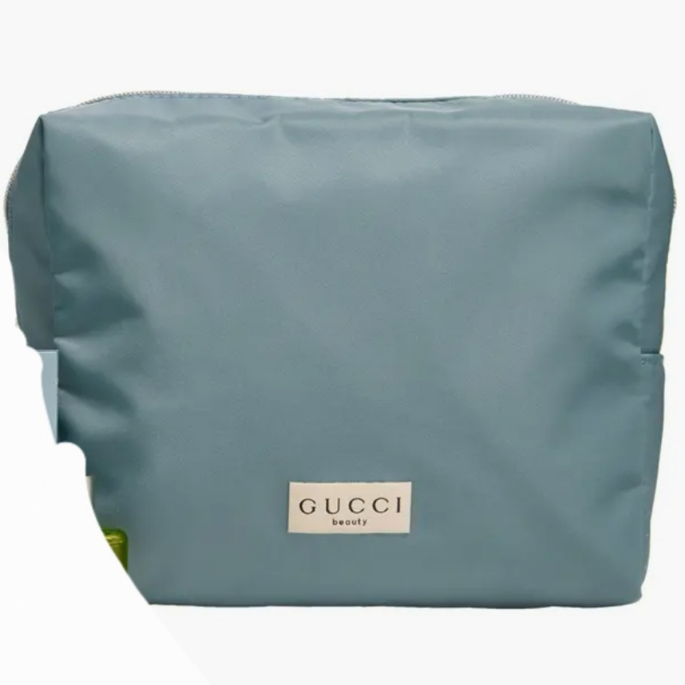 New never used GUCCI zipper pouch clutch bag in beautiful Blue Silver 8x6 1/2 in - Picture 9 of 9